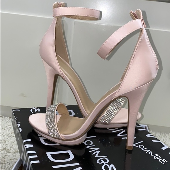 High heels - Picture 5 of 5